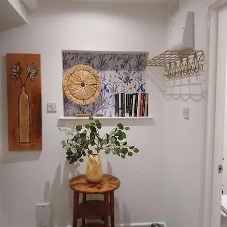 Private Studio Apart Sleeps 4 Birmingham Exterior photo