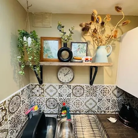 Private Studio Apart Sleeps 4 Birmingham Exterior photo