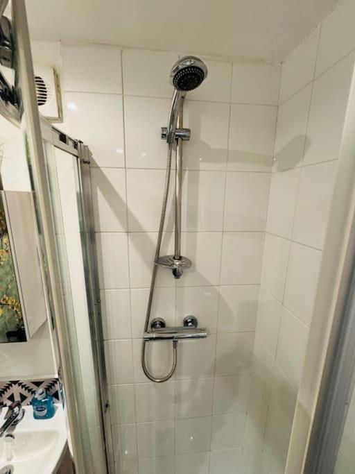 Private Sleeps 4 * Birmingham
