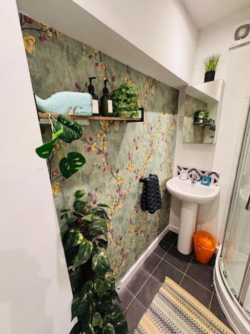 Apartment Private Sleeps 4